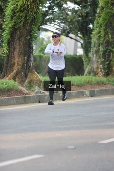 Runner Photo 3157914