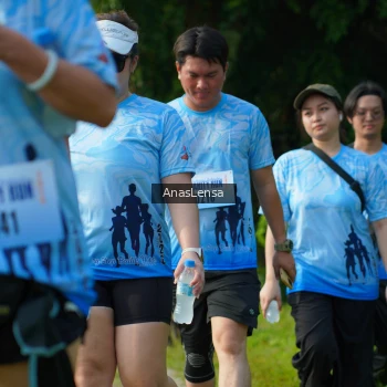 Runner Photo 3160835