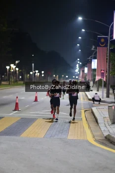 Runner Photo 3166893