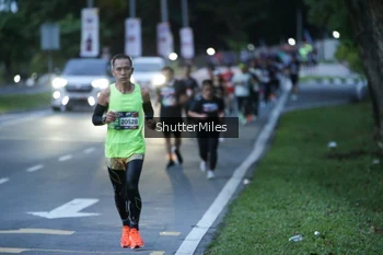 Runner Photo 31800