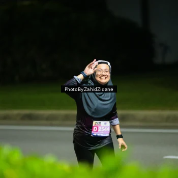 Runner Photo 3180006