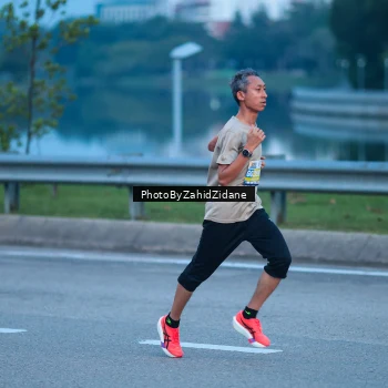 Runner Photo 3180057