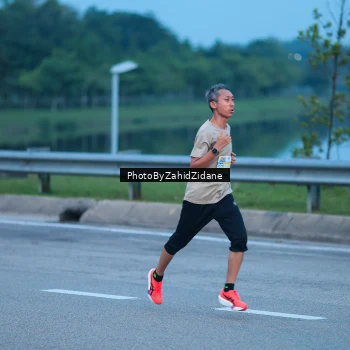 Runner Photo 3180058