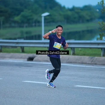Runner Photo 3180059