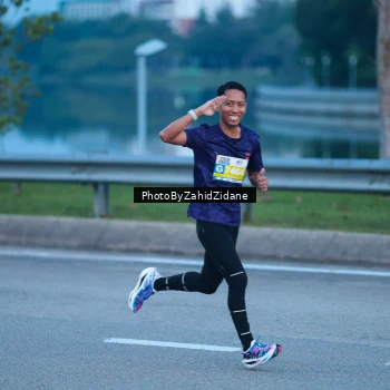 Runner Photo 3180066