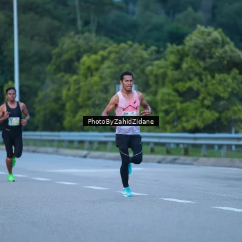 Runner Photo 3180070