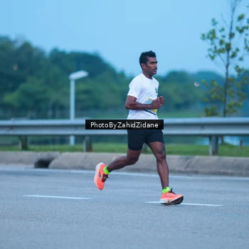 Runner Photo 3180079