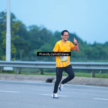 Runner Photo 3180140