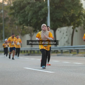 Runner Photo 3182974