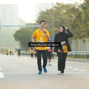 Runner Photo 3184670