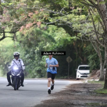 Runner Photo 3184900