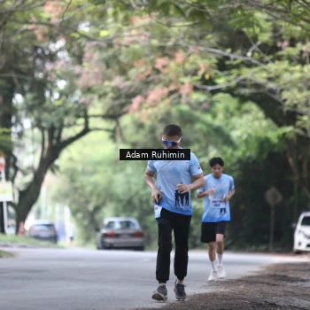 Runner Photo 3185000