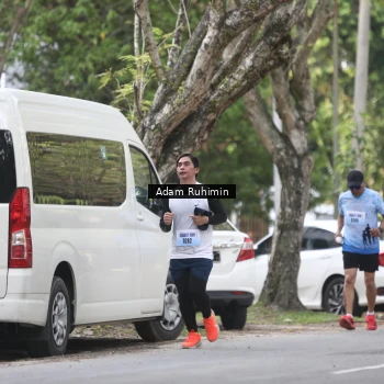 Runner Photo 3185105