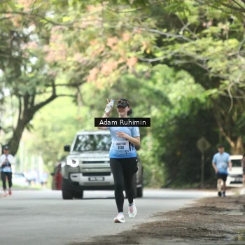 Runner Photo 3185753