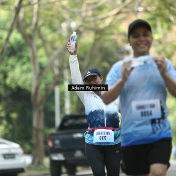 Runner Photo 3185773
