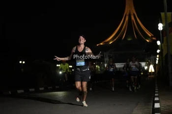 Runner Photo 3187998