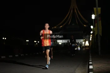 Runner Photo 3188000