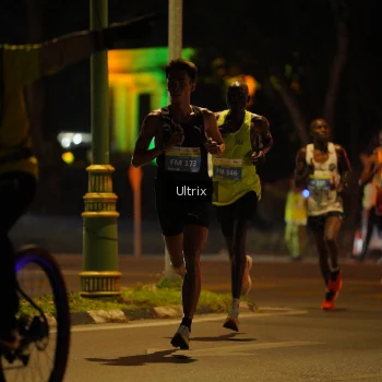 Runner Photo 3189000