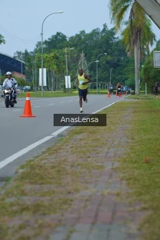 Runner Photo 3191800