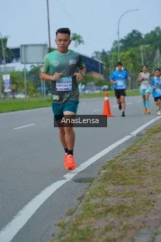 Runner Photo 3192150