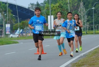 Runner Photo 3192151