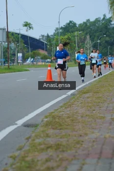 Runner Photo 3192216