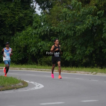 Runner Photo 3192630