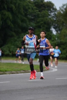 Runner Photo 3192648
