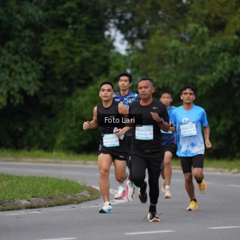 Runner Photo 3192666