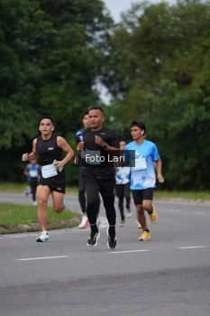 Runner Photo 3192680