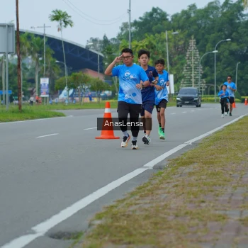 Runner Photo 3194660