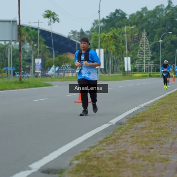 Runner Photo 3194863