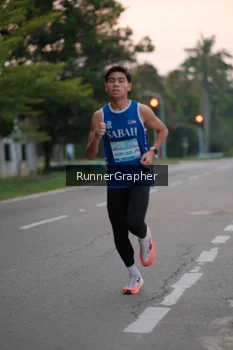 Runner Photo 3195498