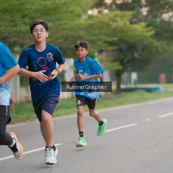Runner Photo 3195715
