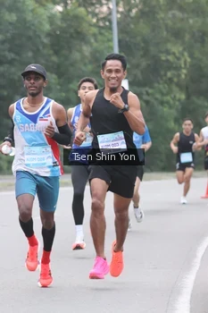 Runner Photo 3197992