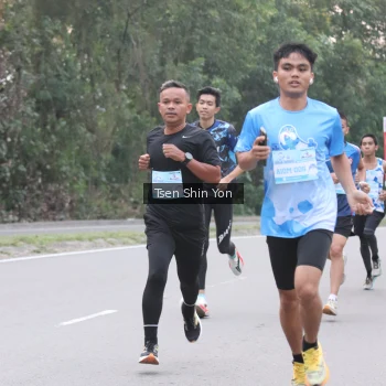 Runner Photo 3198015