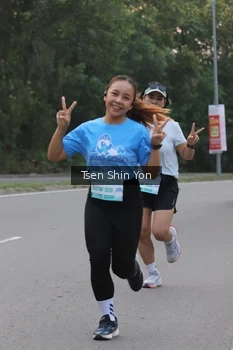Runner Photo 3198056