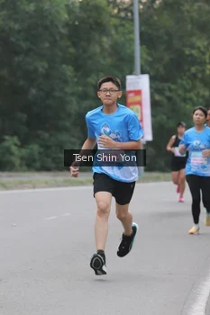Runner Photo 3198058