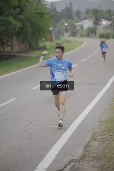 Runner Photo 3198387