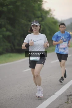 Runner Photo 3199057