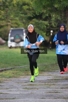 Runner Photo 3199140