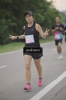 Runner Photo 3199203