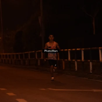 Runner Photo 3200755