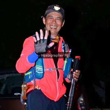 Runner Photo 32010