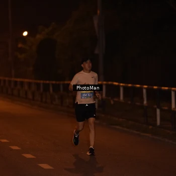 Runner Photo 3201007