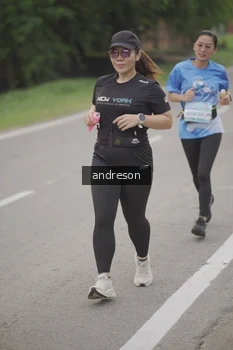 Runner Photo 3201630