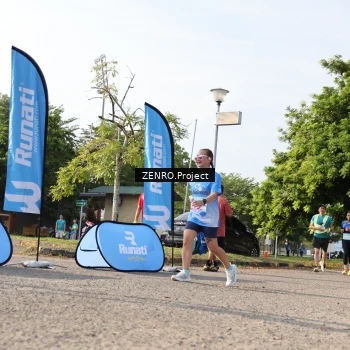 Runner Photo 3201880