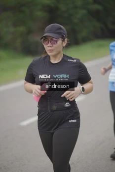 Runner Photo 3202006