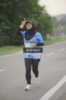 Runner Photo 3203446