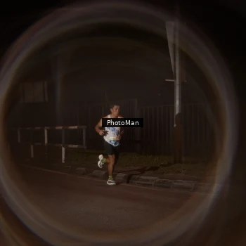 Runner Photo 3205020